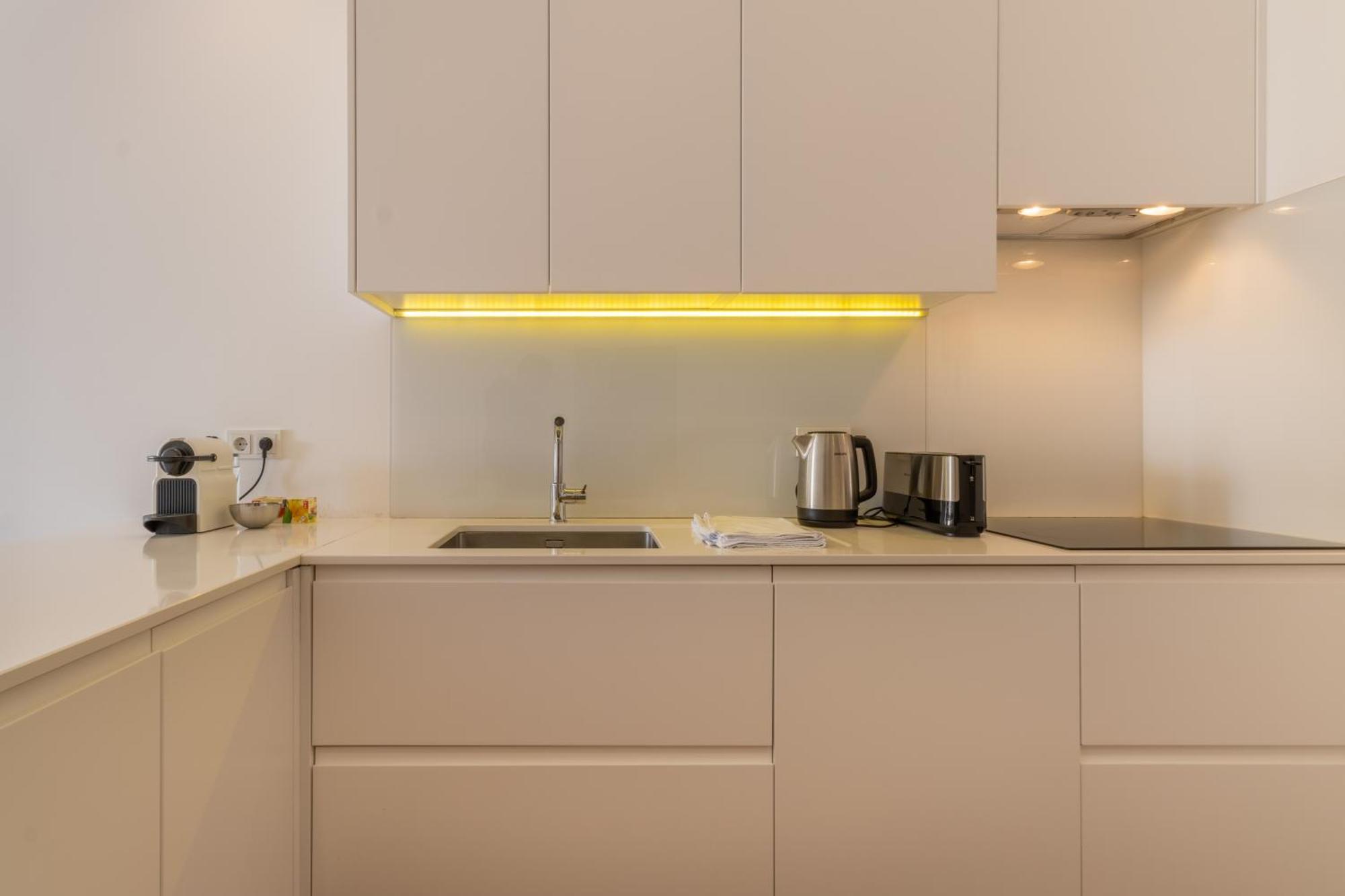 Апартаменты Modern 3Br, Terrace, Ac/Heating & Self Check-In Лиссабон Экстерьер фото