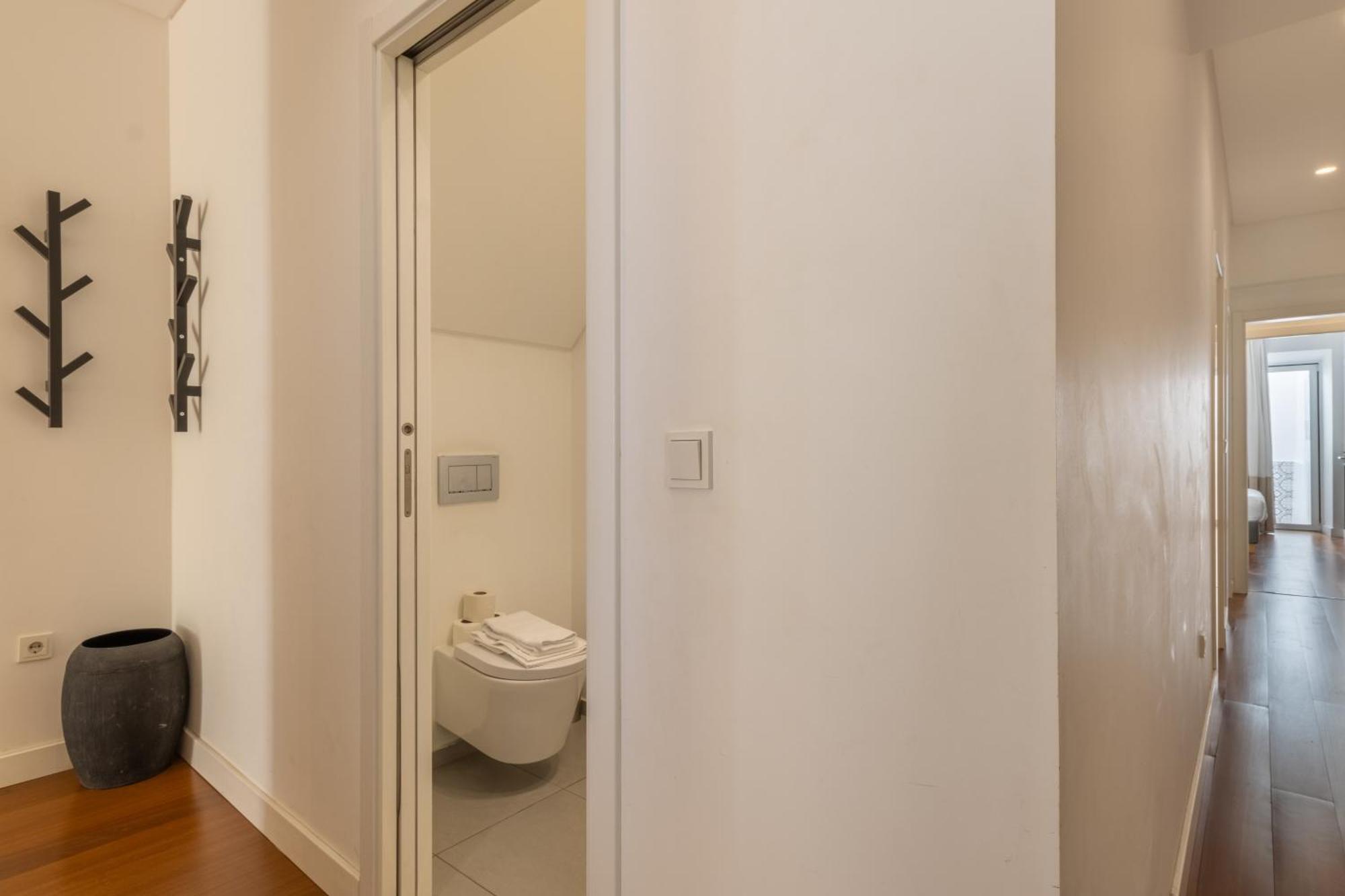 Апартаменты Modern 3Br, Terrace, Ac/Heating & Self Check-In Лиссабон Экстерьер фото