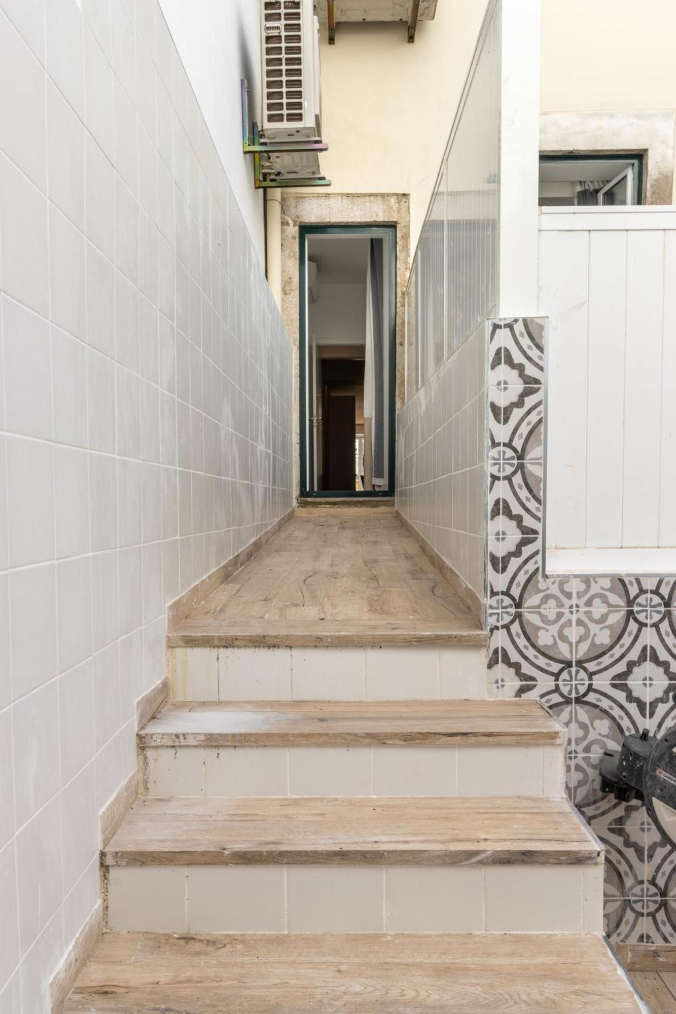 Апартаменты Modern 3Br, Terrace, Ac/Heating & Self Check-In Лиссабон Экстерьер фото